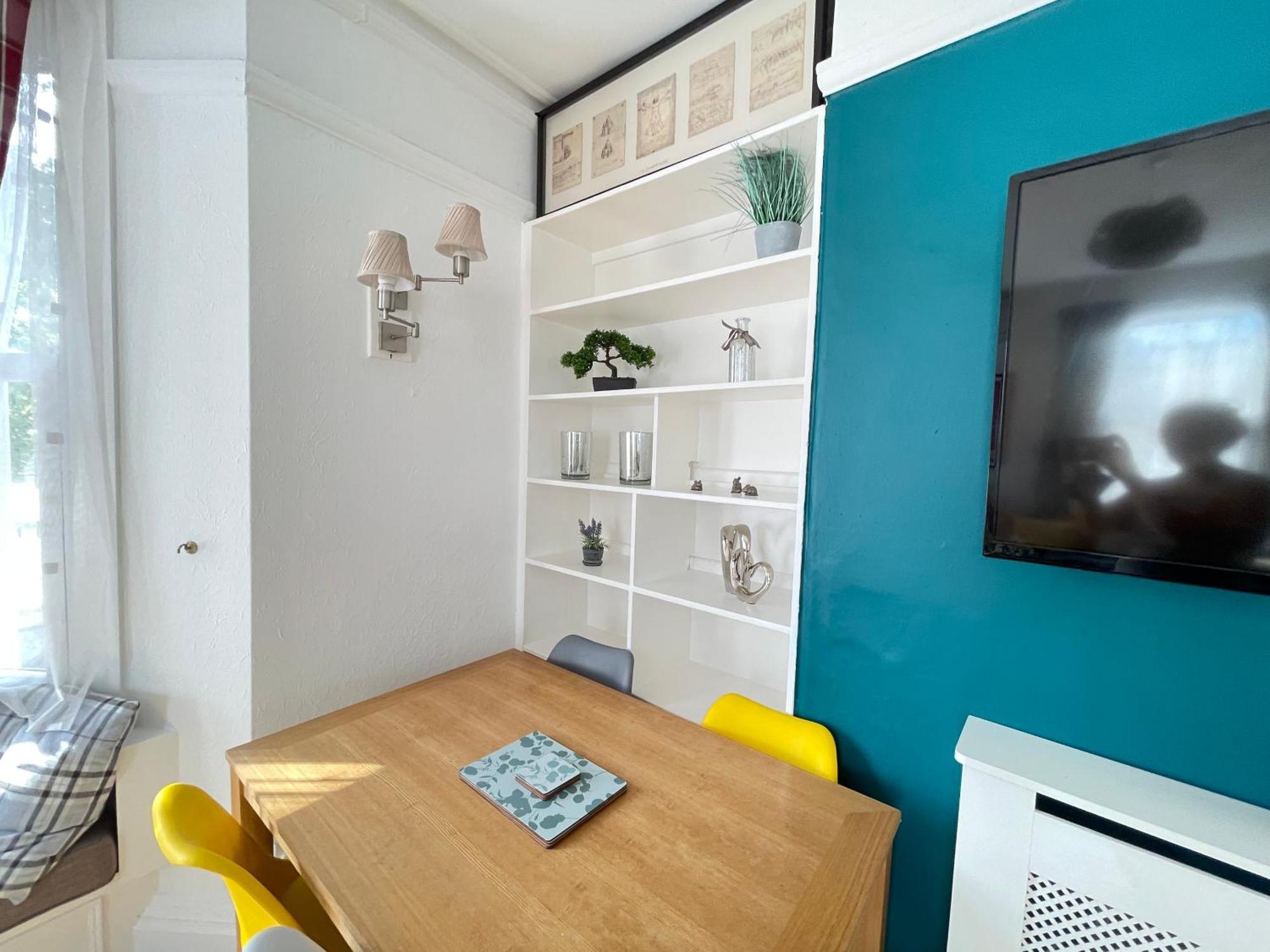 Apartment King's *
